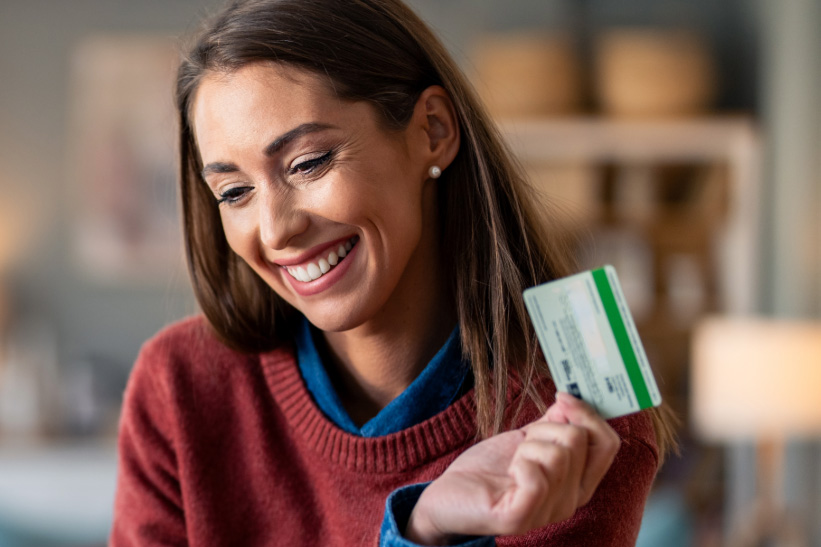 Cropped Nab Personal Credit Cards Web Photo Tall 1